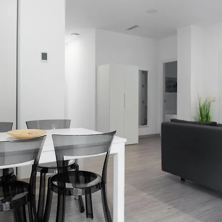 Likehomeapartments Deluxe Complex Center